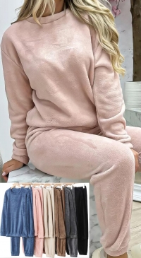 Plain pilou pilou pajamas or tracksuit