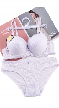 B cup bra and panty set