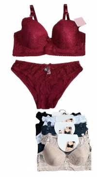 Lace D cup bra and panty set